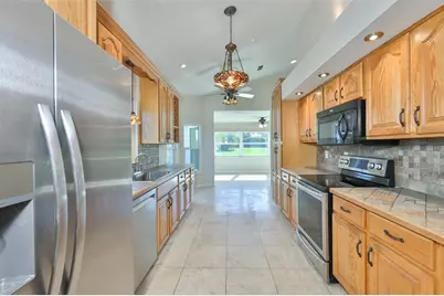 235 Linger Lane, Sun City Center, FL 33573 - Photo 9