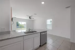17042 Oval Rum Dr, Wimauma, FL 33598 - Photo 9