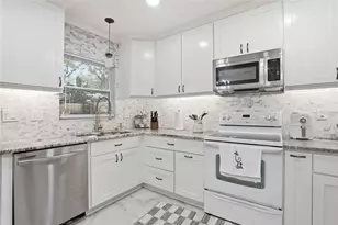 15040 Lake Magdalene Blvd, Tampa, FL 33618 - Photo 33