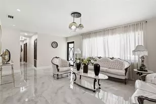 15040 Lake Magdalene Blvd, Tampa, FL 33618 - Photo 21