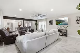 15040 Lake Magdalene Blvd, Tampa, FL 33618 - Photo 21