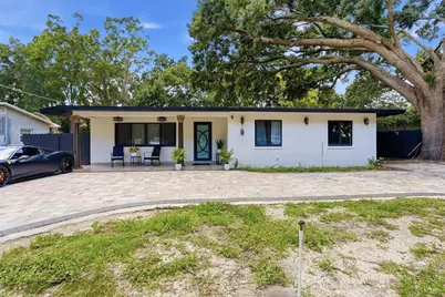 15040 Lake Magdalene Boulevard, Tampa, FL 33618 - Photo 5