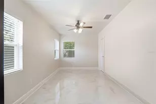 15040 Lake Magdalene Blvd, Tampa, FL 33618 - Photo 53