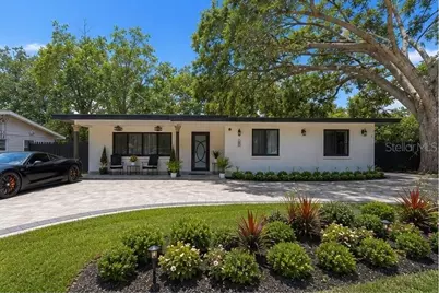 15040 Lake Magdalene Boulevard, Tampa, FL 33618 - Photo 5