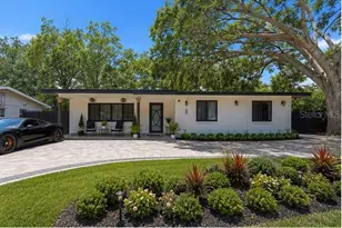 15040 Lake Magdalene Blvd, Tampa, FL 33618 - Photo 5