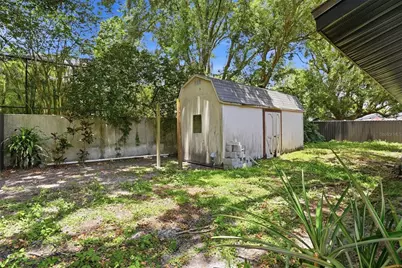 15040 Lake Magdalene Boulevard, Tampa, FL 33618 - Photo 57