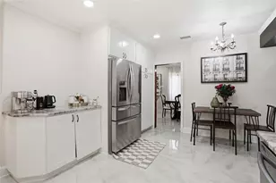 15040 Lake Magdalene Blvd, Tampa, FL 33618 - Photo 31