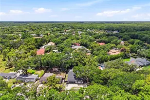 15040 Lake Magdalene Blvd, Tampa, FL 33618 - Photo 9