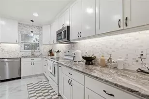15040 Lake Magdalene Blvd, Tampa, FL 33618 - Photo 37