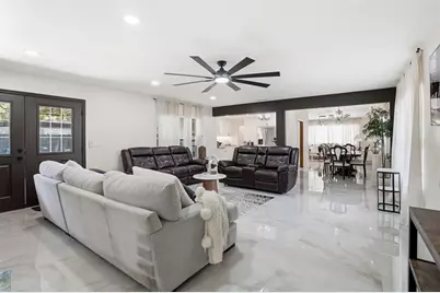 15040 Lake Magdalene Boulevard, Tampa, FL 33618 - Photo 27