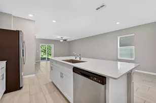 12621 Maple Bonsai Dr, Riverview, FL 33579 - Photo 11