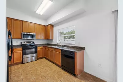 2227 Roanoke Springs Drive, Ruskin, FL 33570 - Photo 23