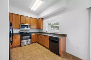 2227 Roanoke Springs Dr, Ruskin, FL 33570 - Photo 23