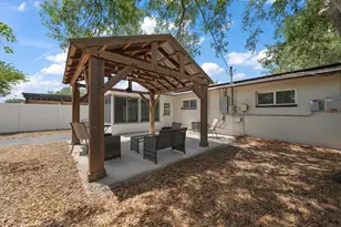 766 90th Ave N, Saint Petersburg, FL 33702 - Photo 21