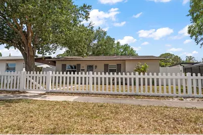 766 90th Avenue N, Saint Petersburg, FL 33702 - Photo 3