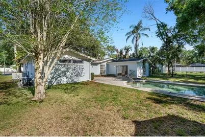 12712 Sebring Boulevard, Tampa, FL 33618 - Photo 9