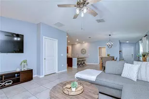 6820 Hazelnut Spice Dr, Sun City Center, FL 33573 - Photo 17