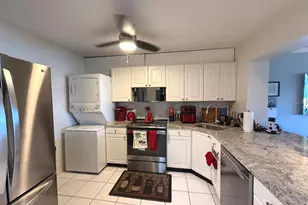100 Bluff View Dr, Belleair Bluffs, FL 33770 - Photo 21