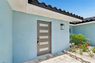 10238 Tarpon Dr, Treasure Island, FL 33706 - Photo 3