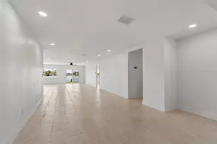 10238 Tarpon Dr, Treasure Island, FL 33706 - Photo 5