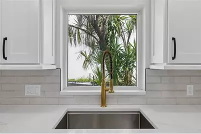10238 Tarpon Drive, Treasure Island, FL 33706 - Photo 15