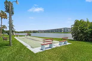 3801 Lake Bayshore Dr, Bradenton, FL 34205 - Photo 35