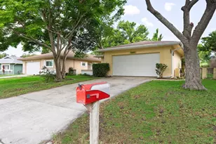 13009 Club Dr, Hudson, FL 34667 - Photo 37