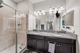 28504 Tranquil Lake Cir, Wesley Chapel, FL 33543 - Photo 23