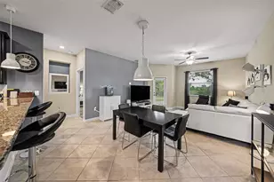 28504 Tranquil Lake Cir, Wesley Chapel, FL 33543 - Photo 7