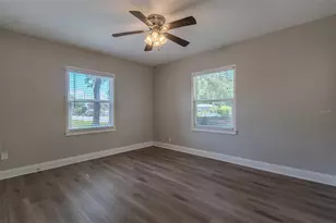 721 38th Ave N, Saint Petersburg, FL 33704 - Photo 13