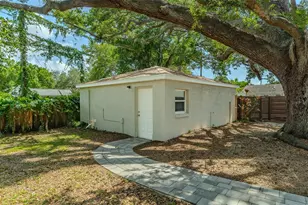 721 38th Ave N, Saint Petersburg, FL 33704 - Photo 23