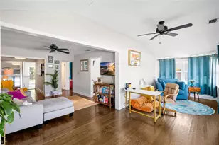 466 36th Ave N, Saint Petersburg, FL 33704 - Photo 3