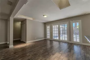 8018 W Pocahontas Ave, Tampa, FL 33615 - Photo 9