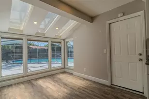 8018 W Pocahontas Ave, Tampa, FL 33615 - Photo 21