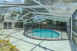 8018 W Pocahontas Ave, Tampa, FL 33615 - Photo 27