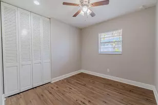 8018 W Pocahontas Ave, Tampa, FL 33615 - Photo 19