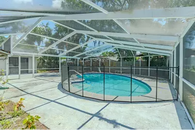 8018 W Pocahontas Avenue, Tampa, FL 33615 - Photo 27