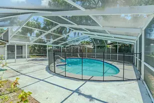 8018 W Pocahontas Ave, Tampa, FL 33615 - Photo 27