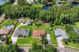 1015 Hastings Ct, Lutz, FL 33548 - Photo 31