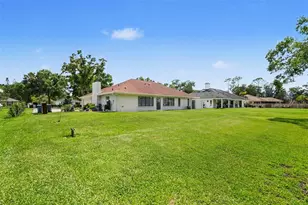 1015 Hastings Ct, Lutz, FL 33548 - Photo 29