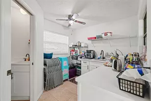 1015 Hastings Ct, Lutz, FL 33548 - Photo 25