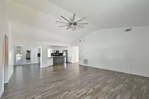 2701 Herndon St, Valrico, FL 33596 - Photo 11