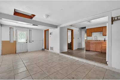 7211 Lynnwood Avenue N, Saint Petersburg, FL 33710 - Photo 5