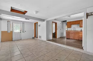7211 Lynnwood Ave N, Saint Petersburg, FL 33710 - Photo 5