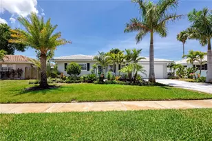 11124 60th Ave, Seminole, FL 33772 - Photo 1