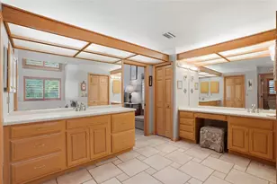 3493 Shoreline Cir, Palm Harbor, FL 34684 - Photo 13