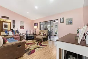 2605 Bridle Dr, Plant City, FL 33566 - Photo 15