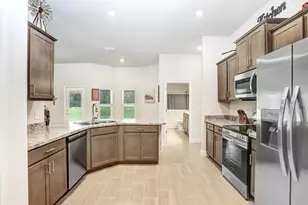 5566 W Cisco St, Beverly Hills, FL 34465 - Photo 7