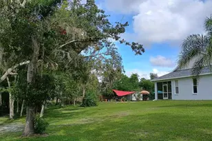 2401 Tangerine Hill Ct, Lutz, FL 33549 - Photo 41