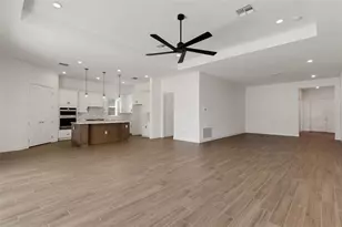 13817 Sharp Hawk Dr, Riverview, FL 33569 - Photo 5